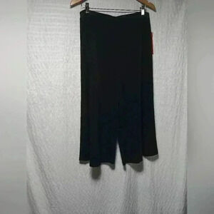 Anne  Klien Pull On , wide leg Capris. Ladies size L NWT
